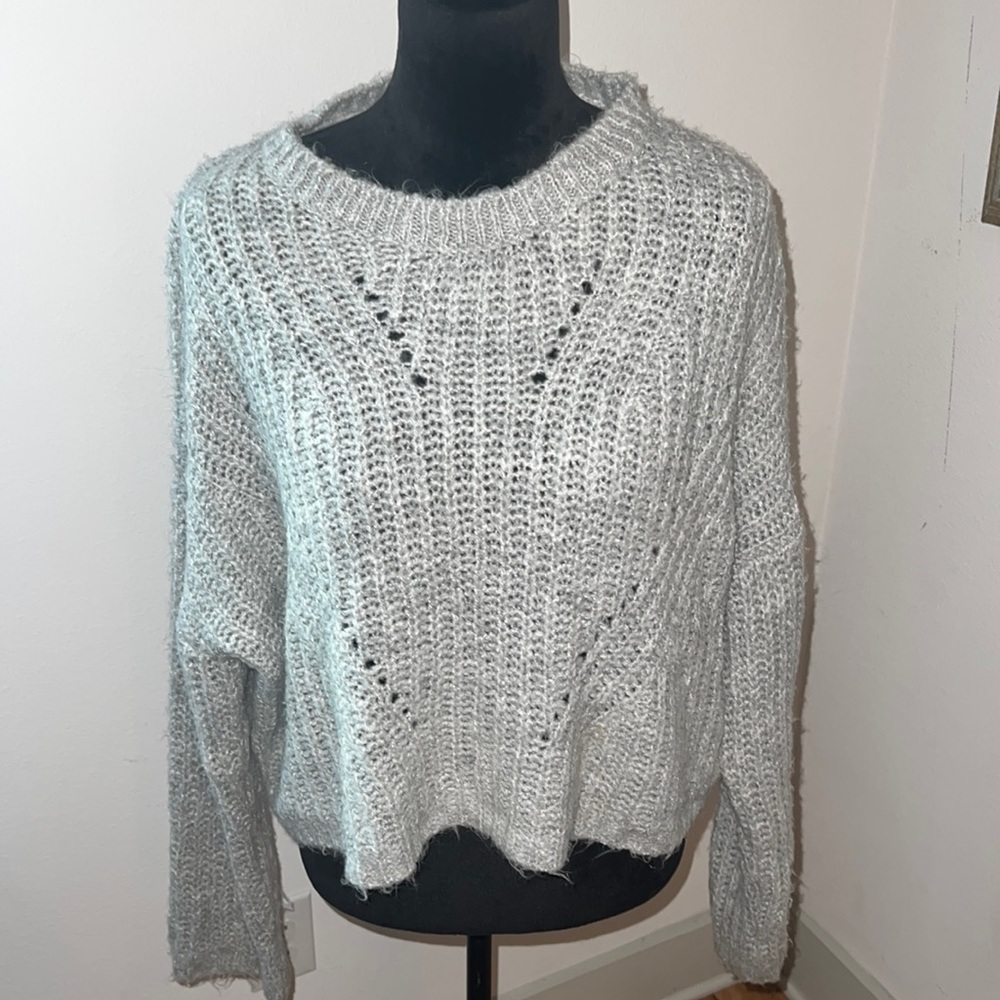 Stradivarius Gray cropped open knit boxy sweater crewneck Sz L